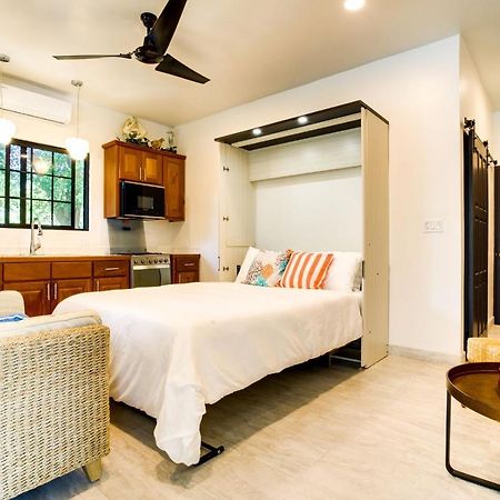 The Sea Glass Inn Placencia Экстерьер фото