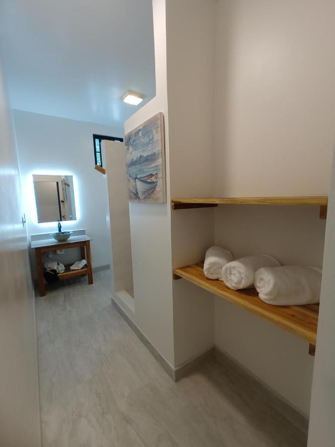 The Sea Glass Inn Placencia Экстерьер фото