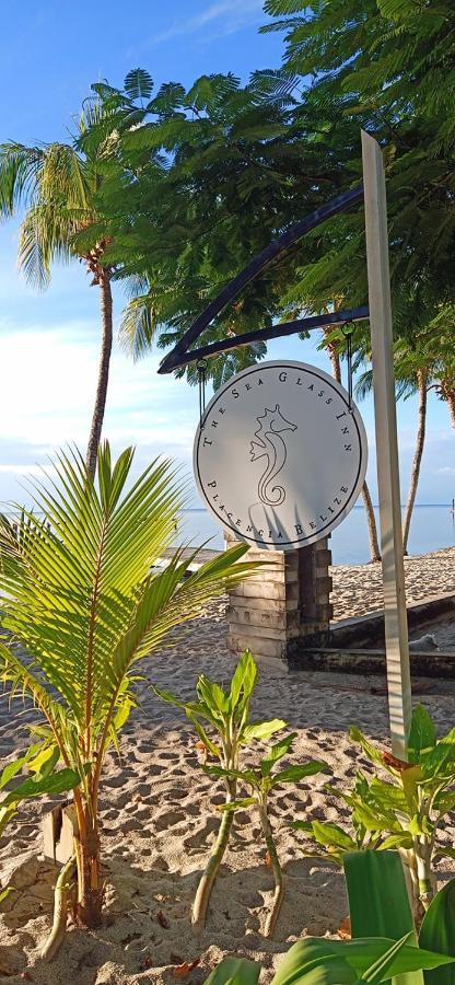 The Sea Glass Inn Placencia Экстерьер фото