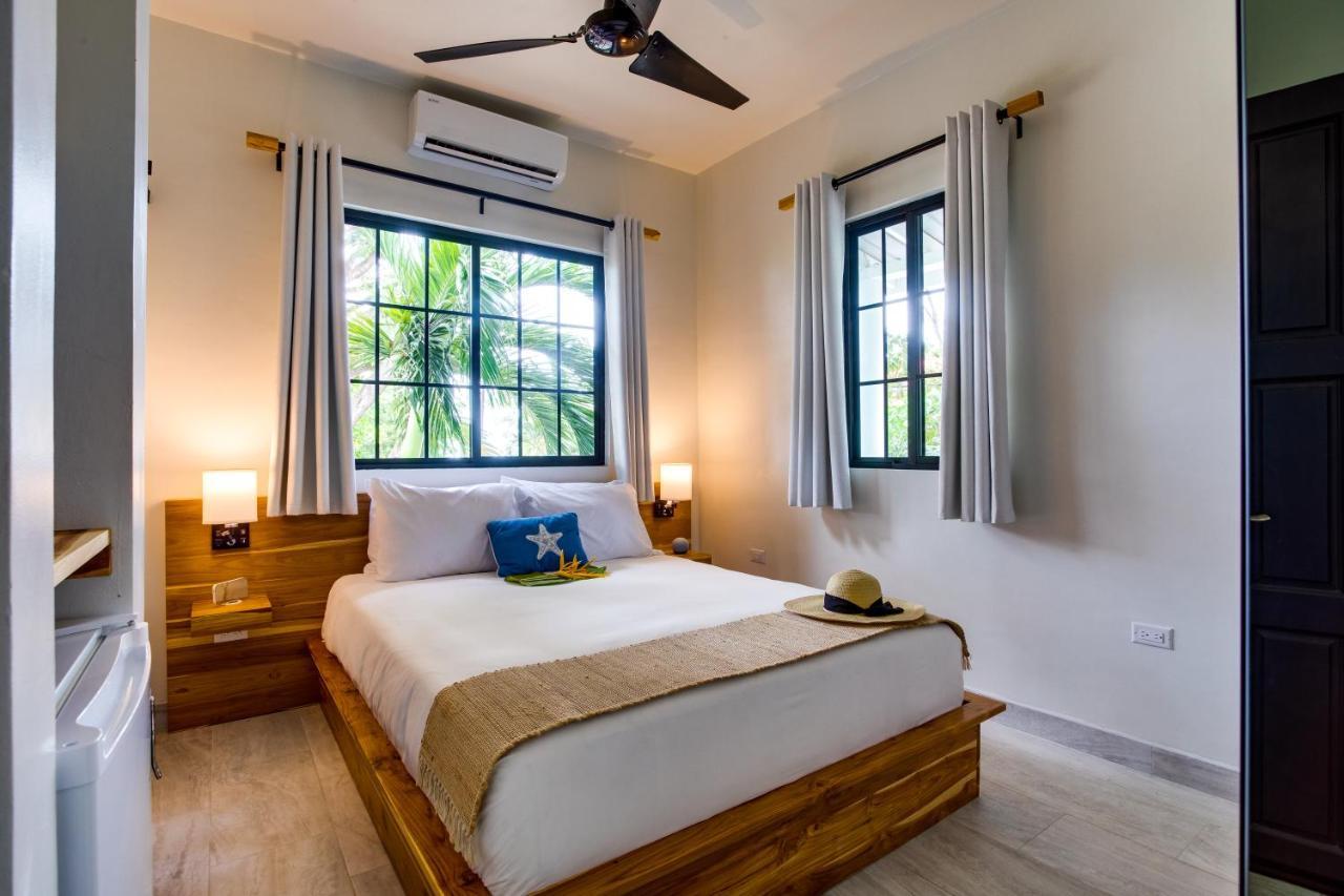 The Sea Glass Inn Placencia Экстерьер фото